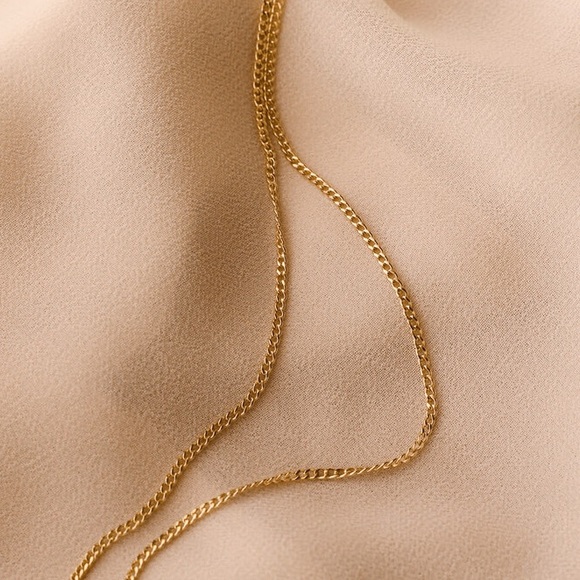 ⚜️𝟯𝟬%𝗢𝗙𝗙 𝗯𝘂𝗻𝗱𝗹𝗲𝘀 𝟯+⚜️ NEW Thin Curb Chain Stainless Steel Necklace - Picture 6 of 11